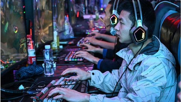 How Game Feedback Systems Shape Learning How Game Feedback Systems Shape Learning